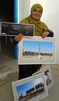 M’barka Farhat, Deuxième Prix du concours « DOUZ aux Yeux des Femmes », photo  Djerba Doc Days. Photo: Hichem Ben Ammar 